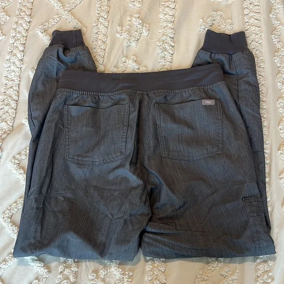 Figs Graphite Women’s Scrub Set XXS/S - Picture 6 of 7